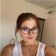 Donne des cours particulier ou faire du soutien scolaires pour les enfants qui en ont le plus besoins et les aider